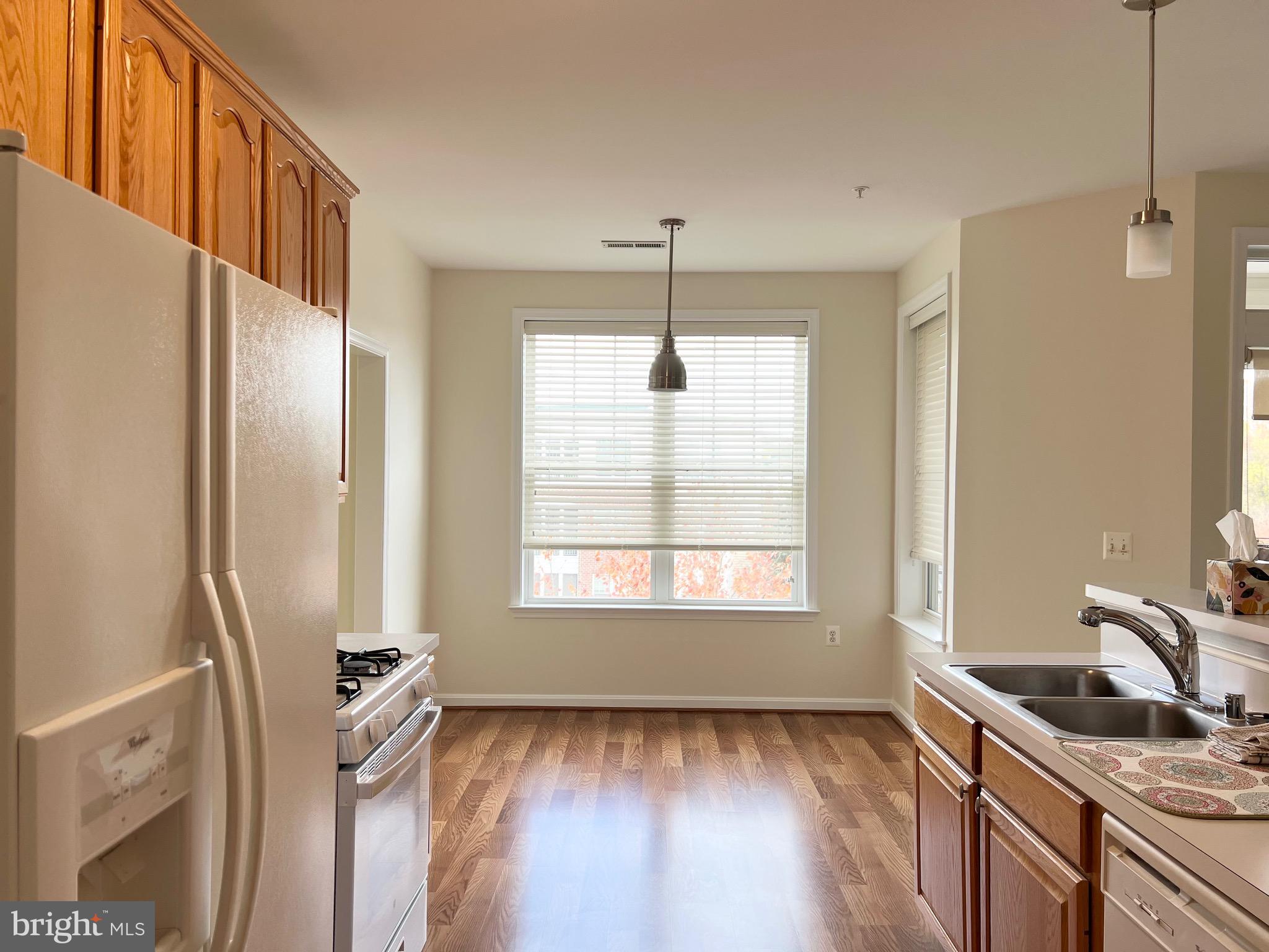 TAYLOR RIDGE CONDOMINIUMS - Residential