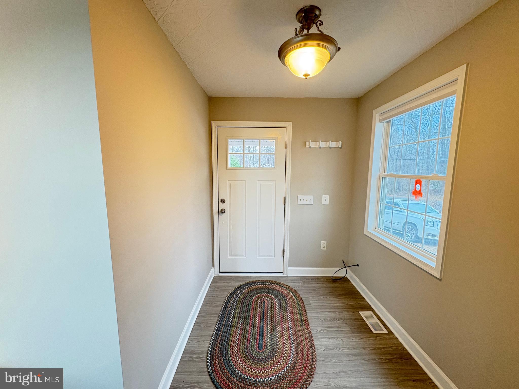 1077 N INDEPENDENCE DRIVE