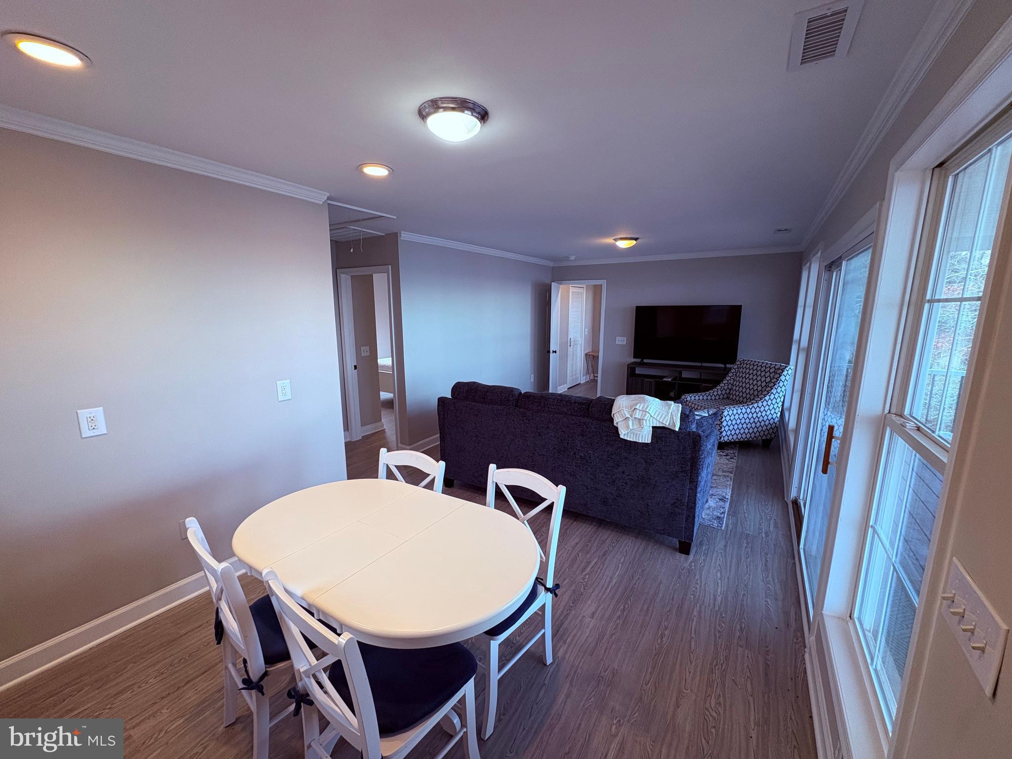 INDEPENDENCE SHORES - Residential