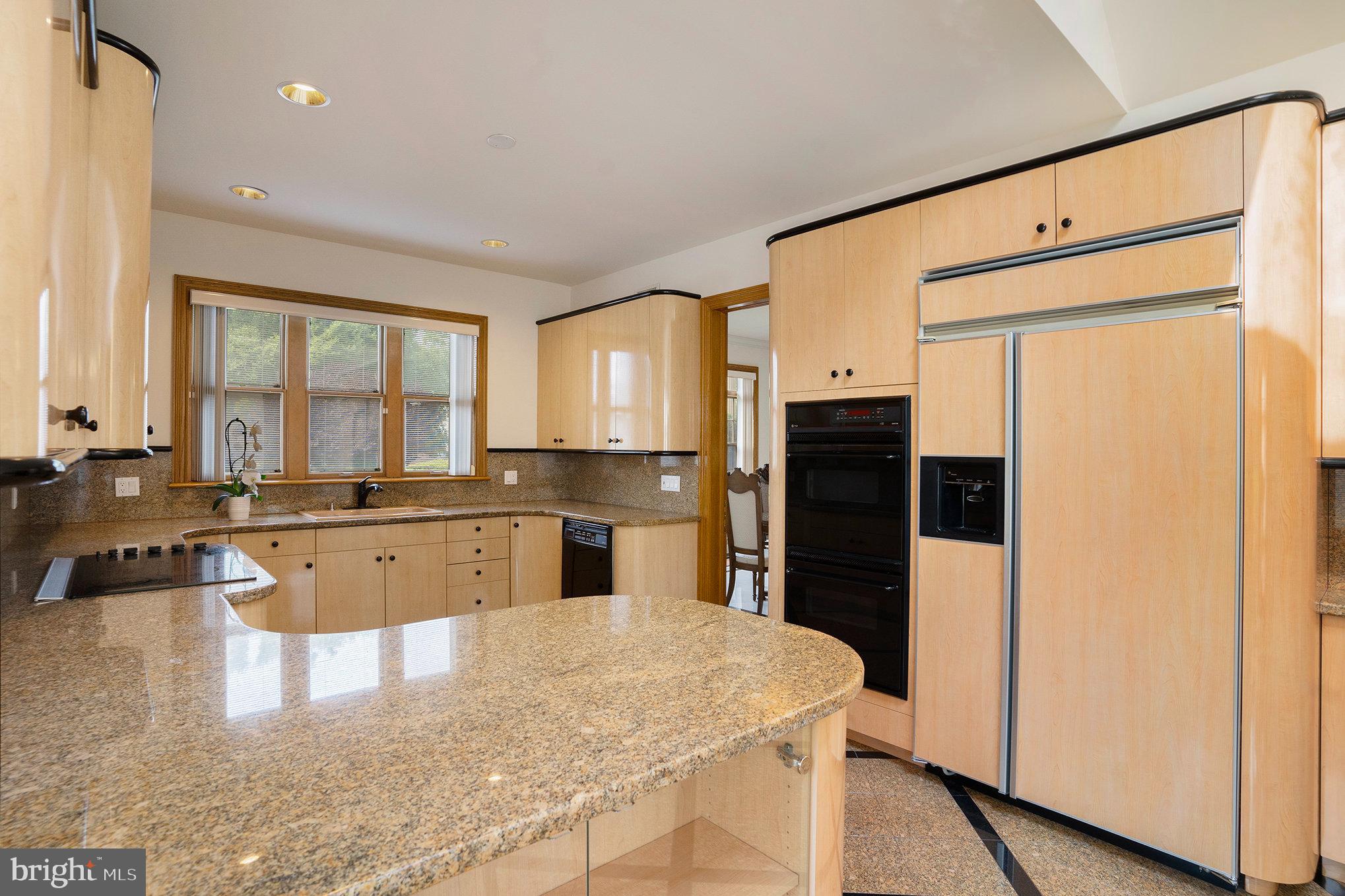 ESTATE HOMES OF WH - Residential