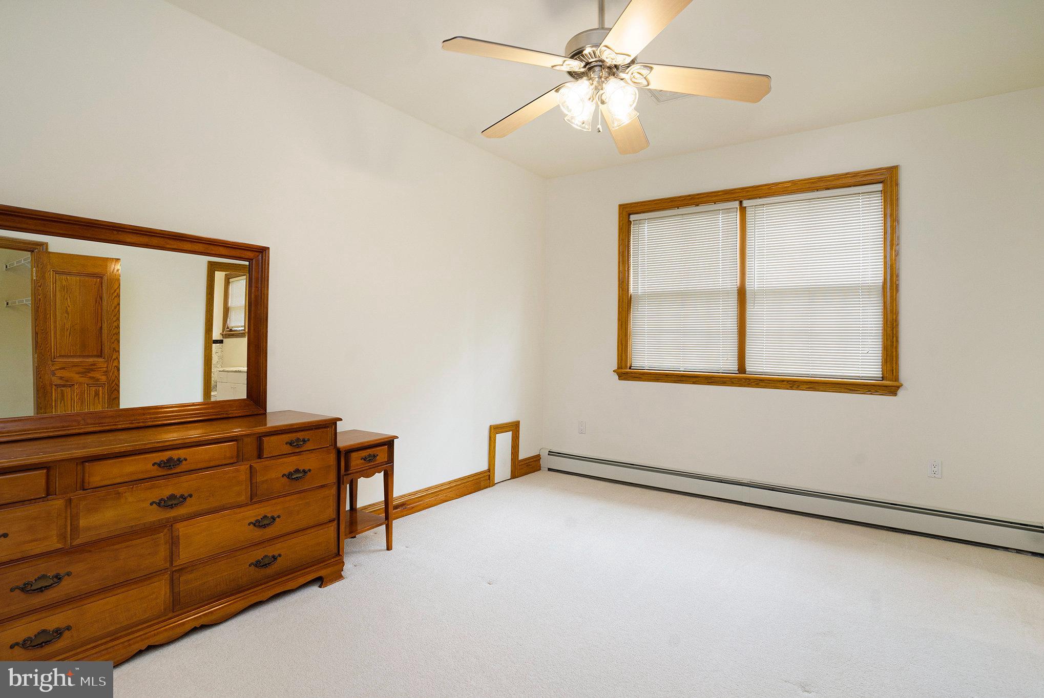 ESTATE HOMES OF WH - Residential