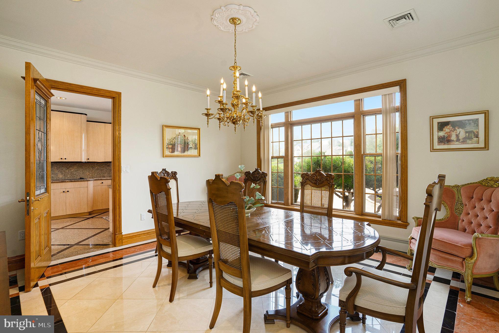 ESTATE HOMES OF WH - Residential