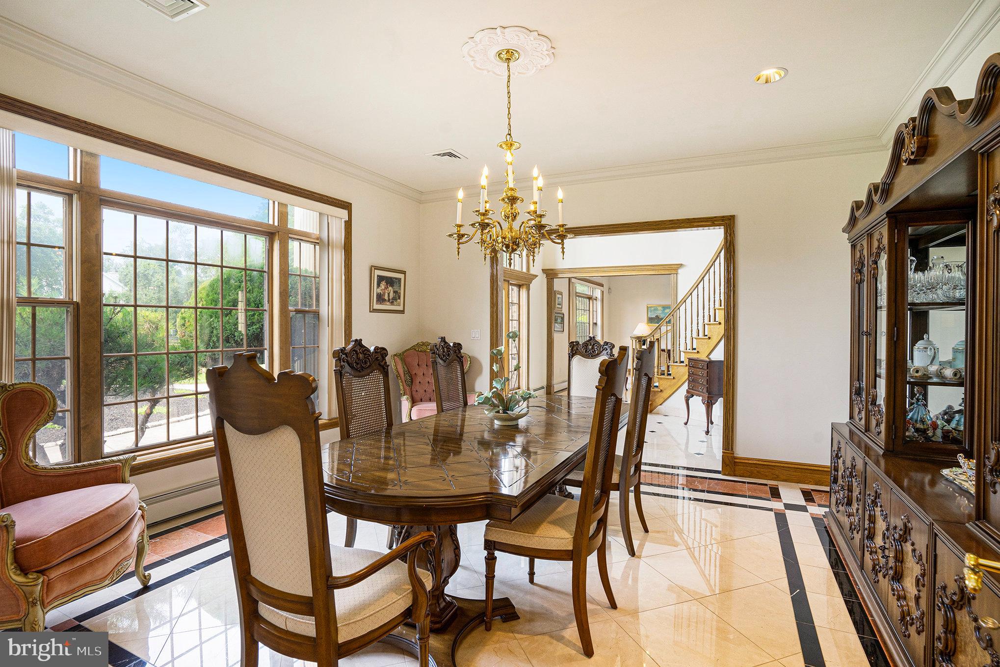 ESTATE HOMES OF WH - Residential