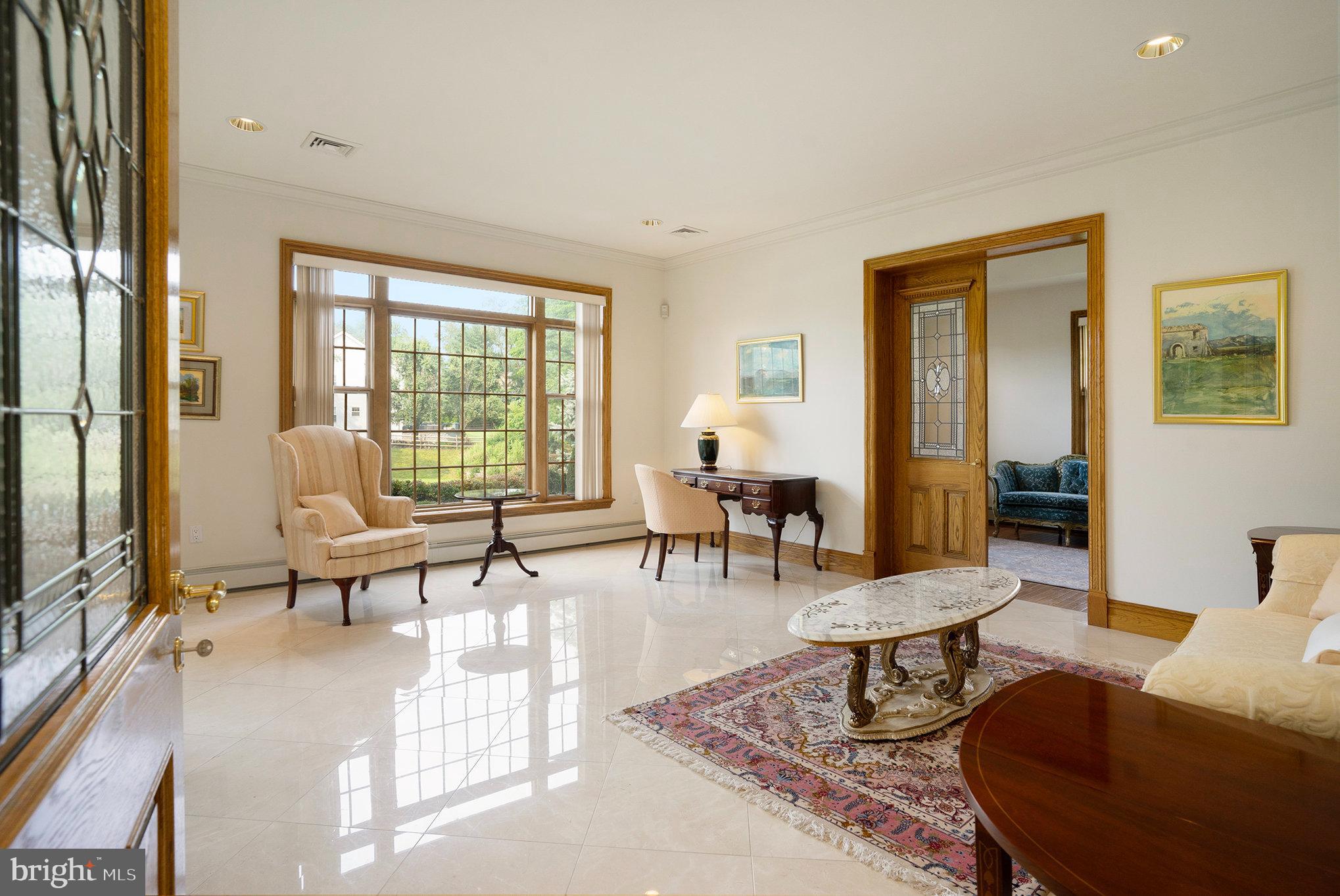 ESTATE HOMES OF WH - Residential