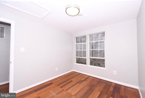 listing image 50