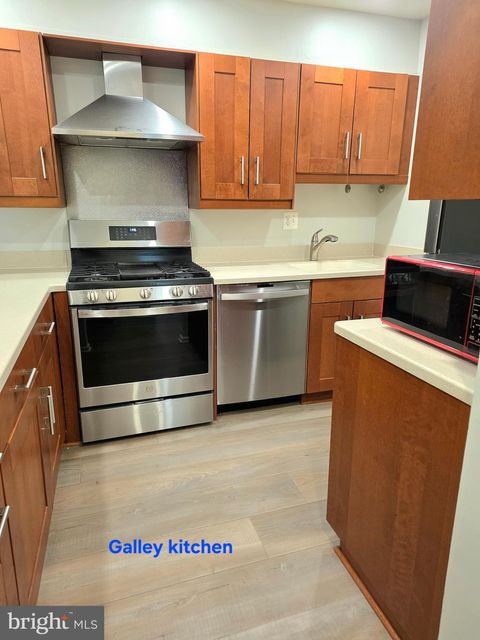 5815 COVE LANDING ROAD 204 BURKE VA 22015