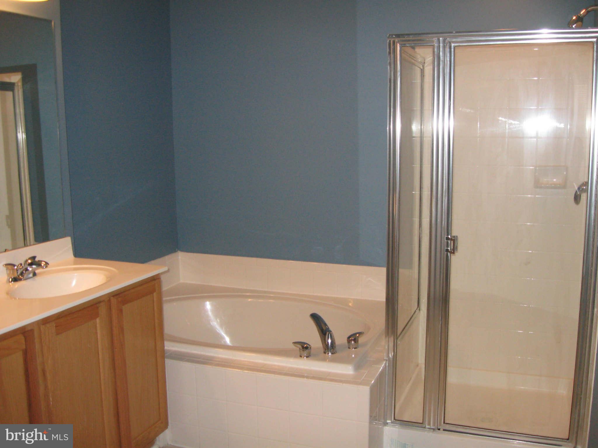 HONEYGO VILLAGE - Residential Lease