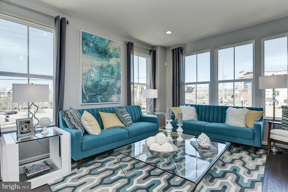 EDITORS PARK - Residential