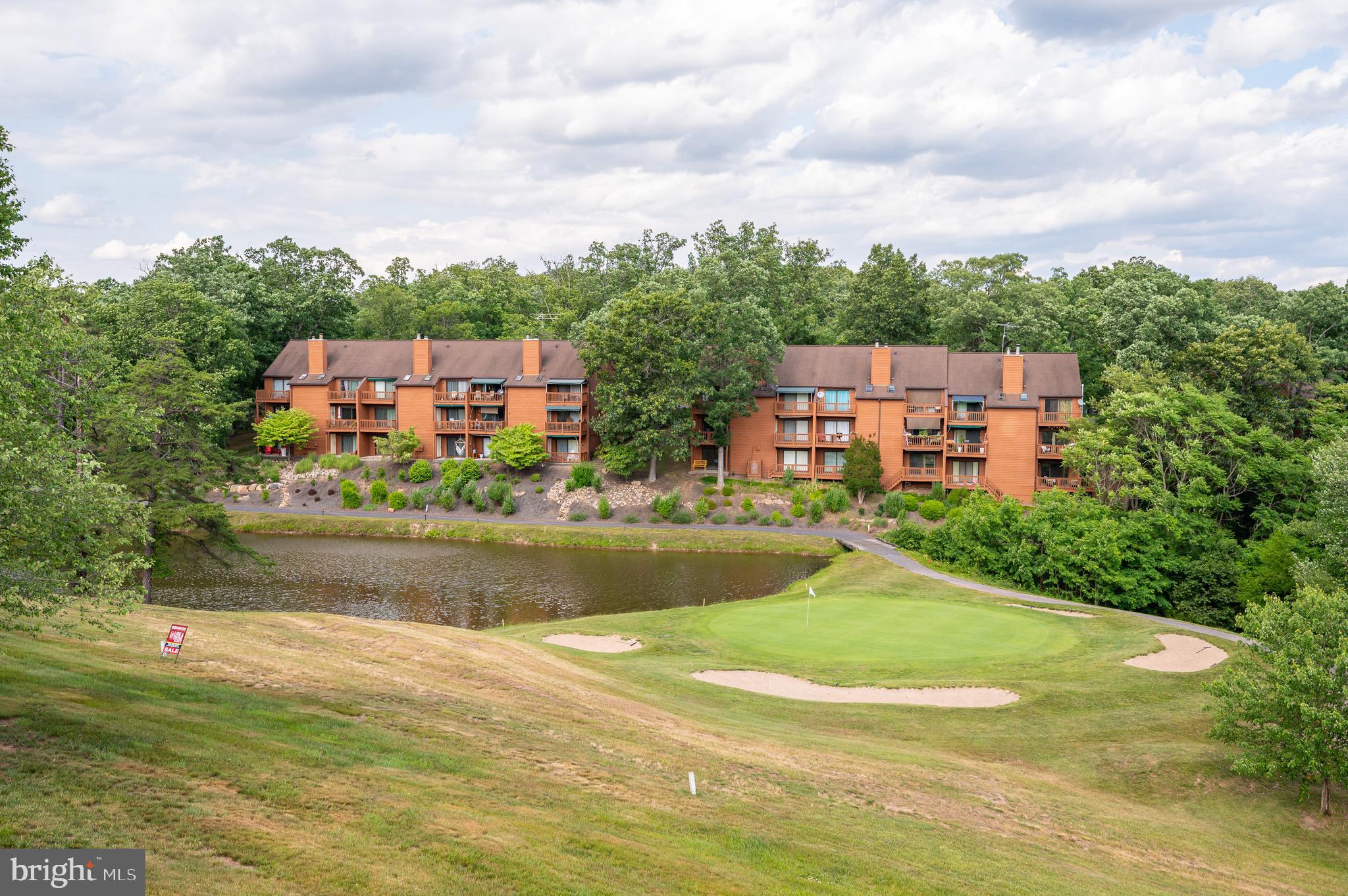 THE WOODS - Residential