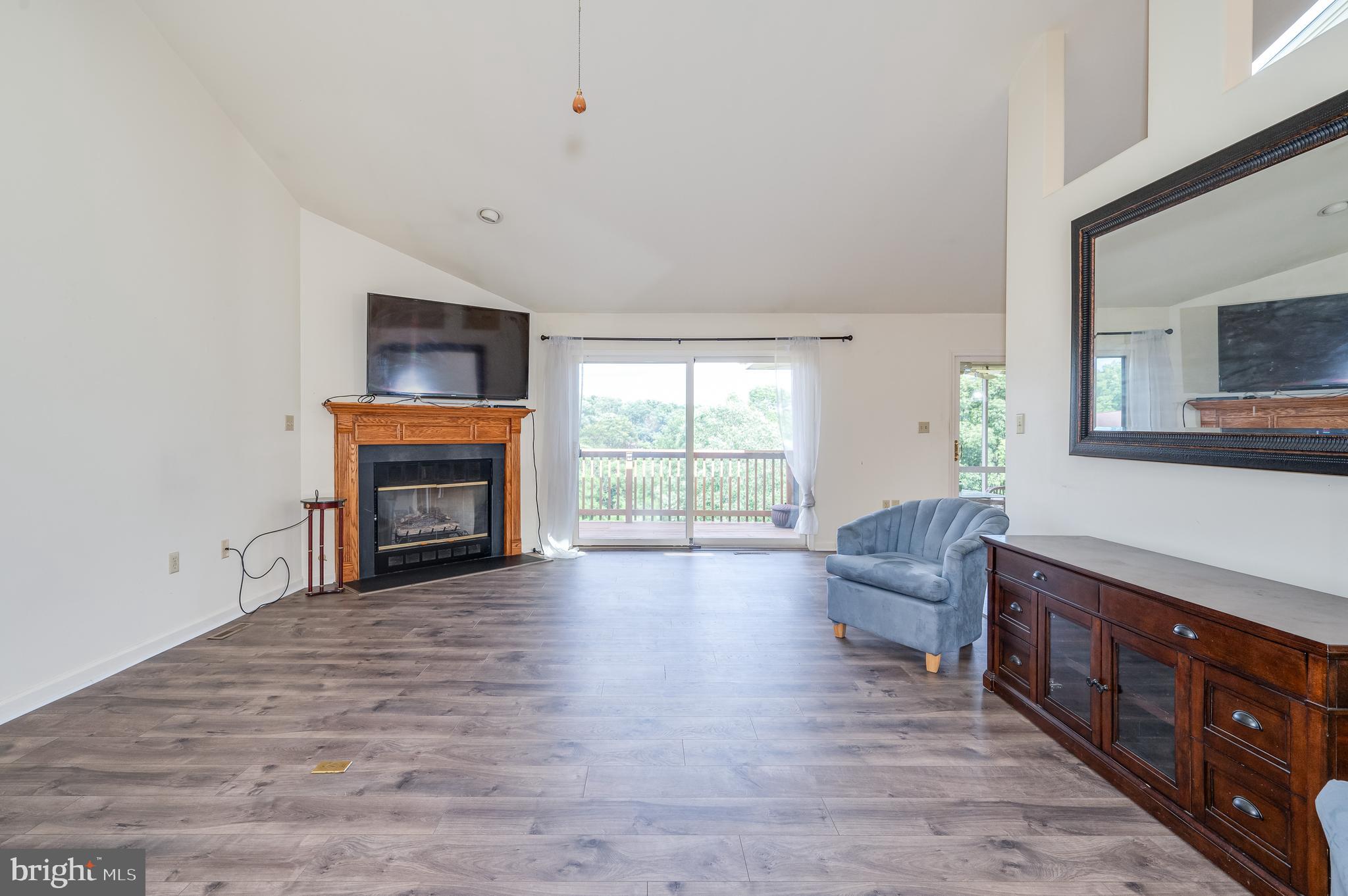 THE WOODS - Residential