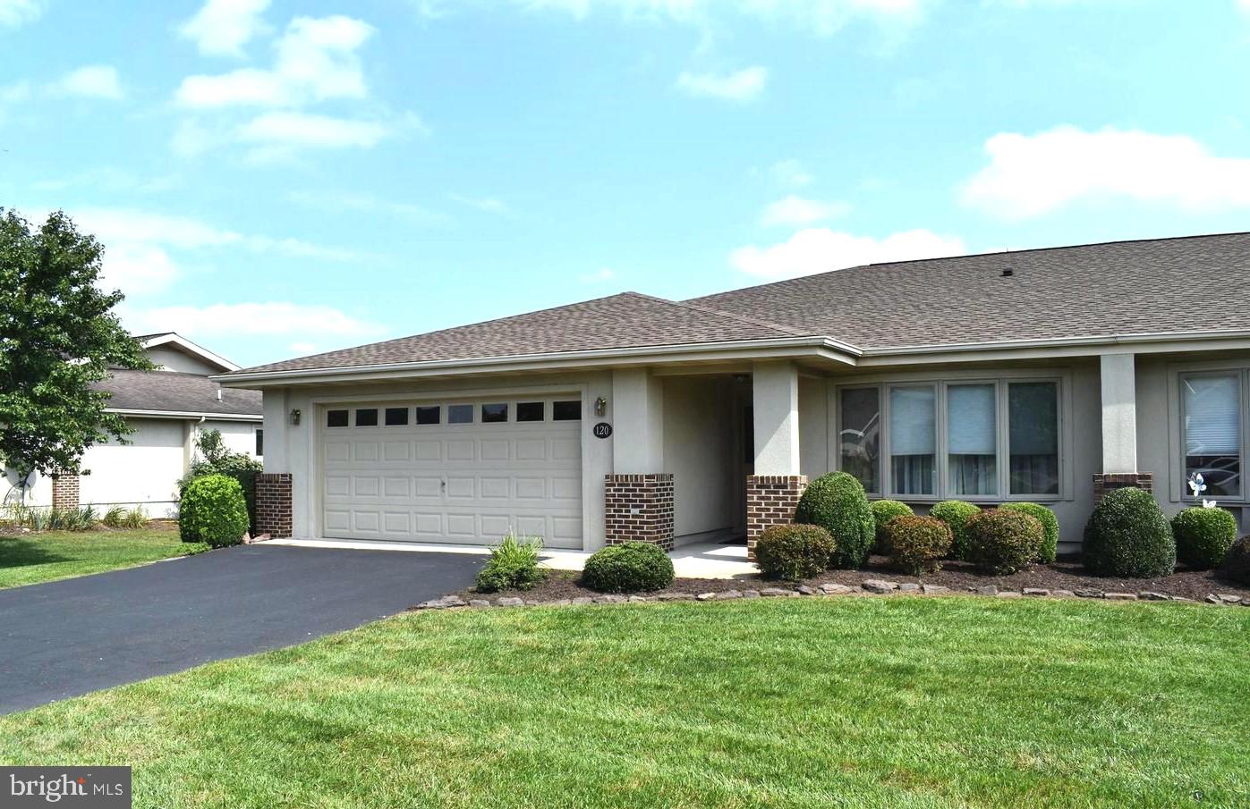 THE WOODS - Residential