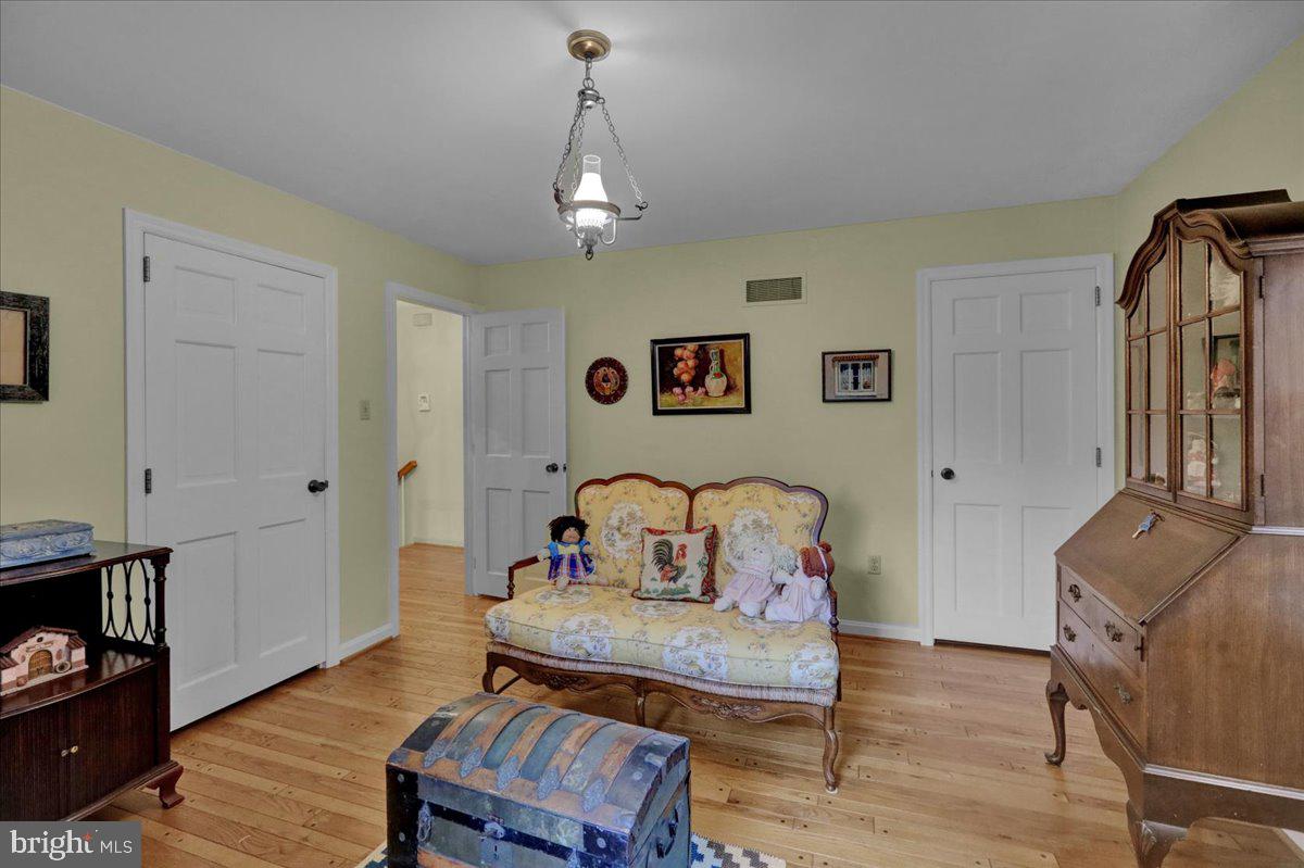 GLEN OLEY FARMS - Residential