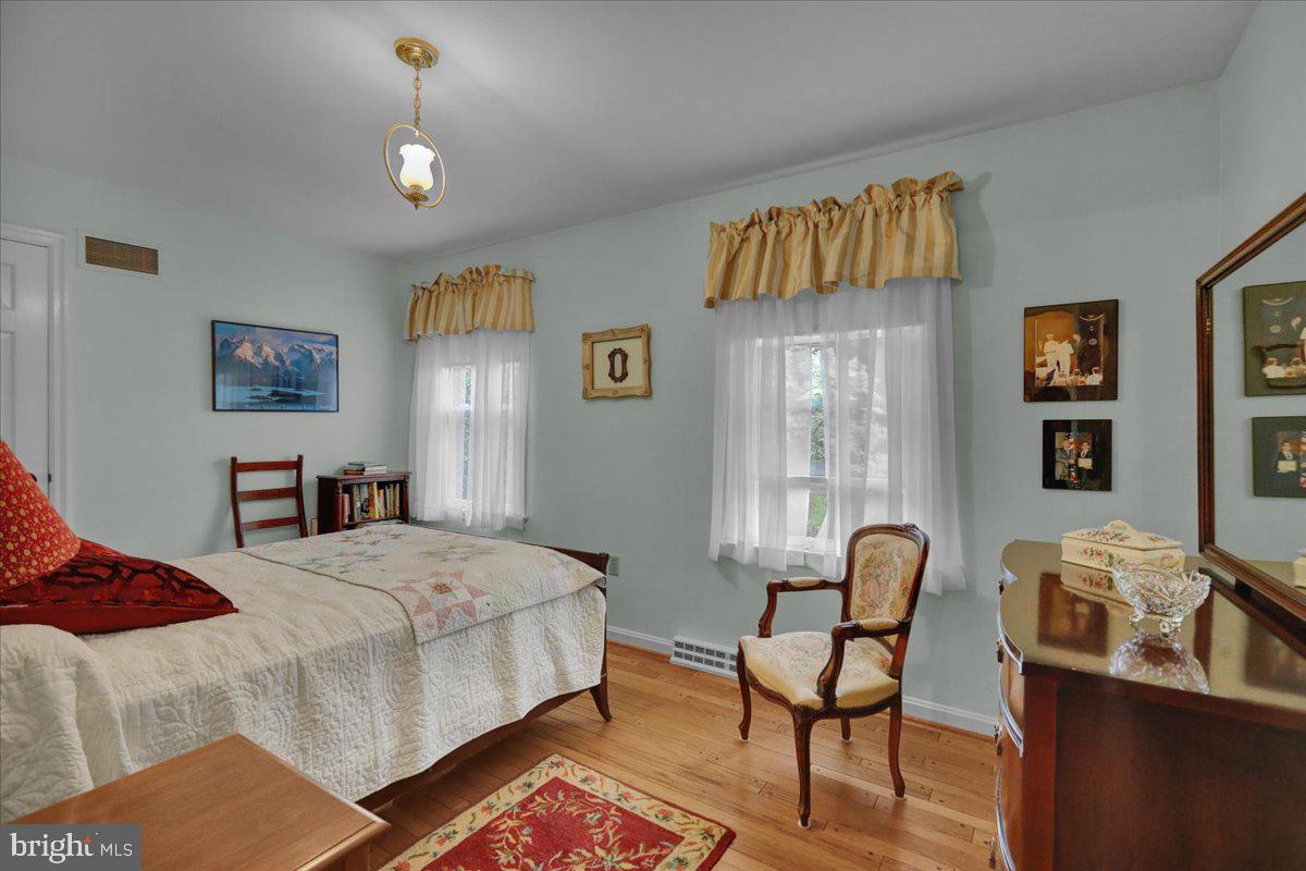 GLEN OLEY FARMS - Residential