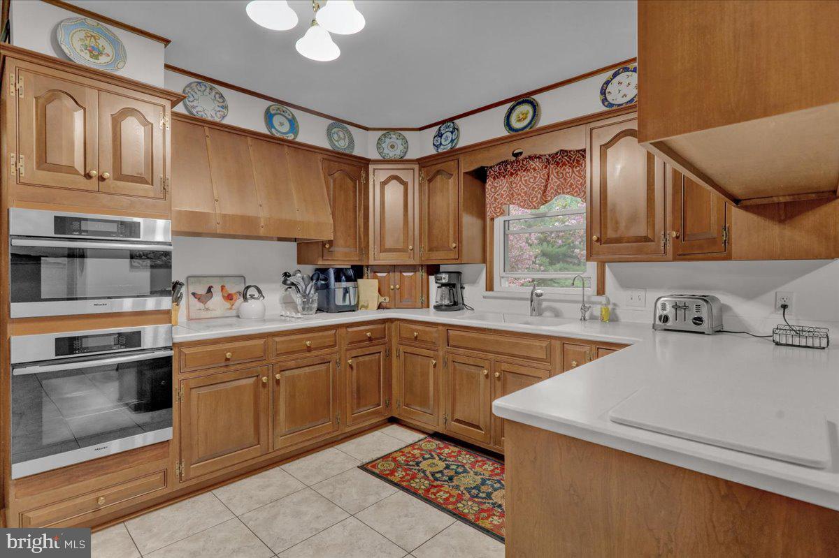 GLEN OLEY FARMS - Residential