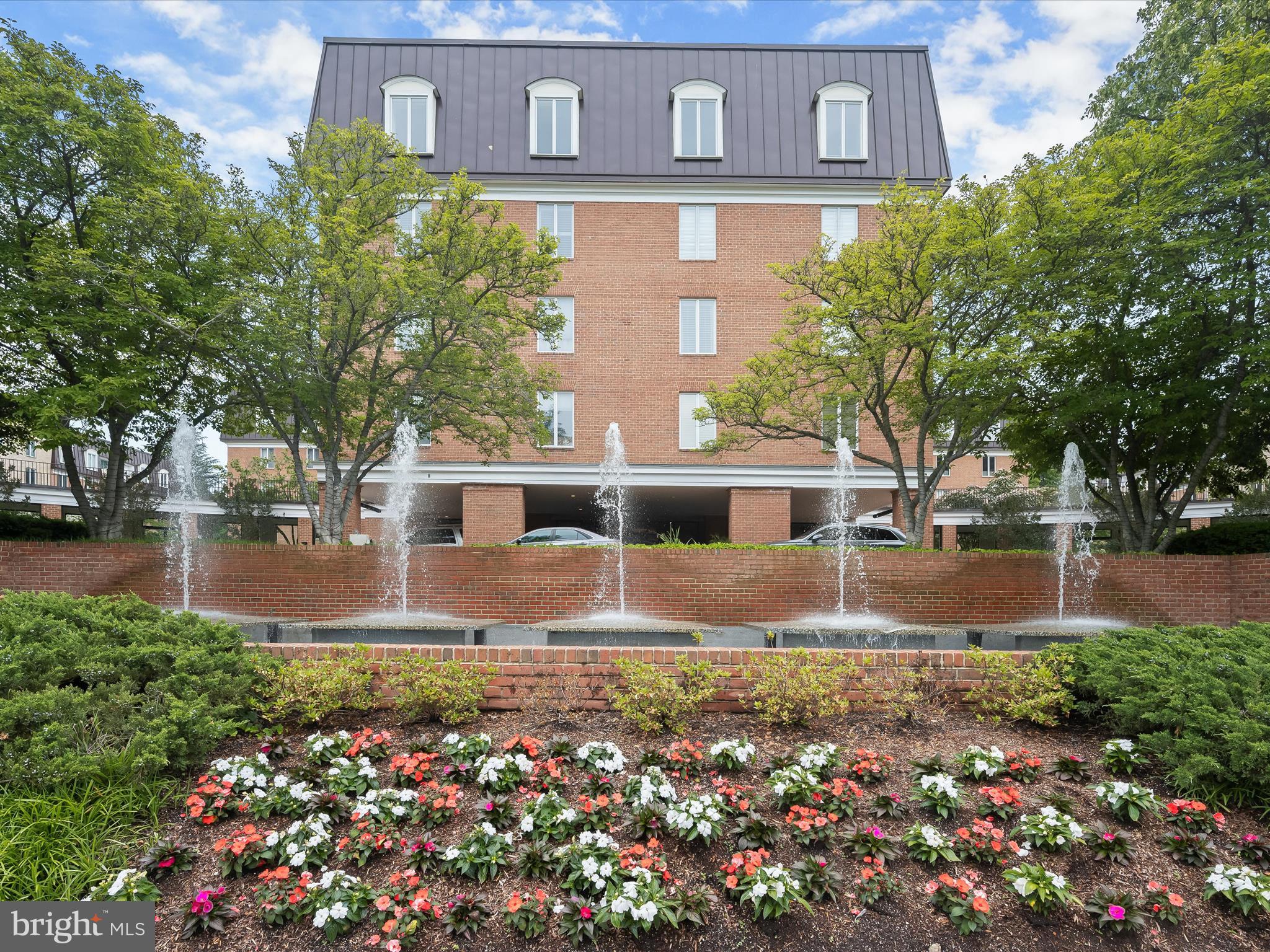 8101 CONNECTICUT AVENUE S 608
