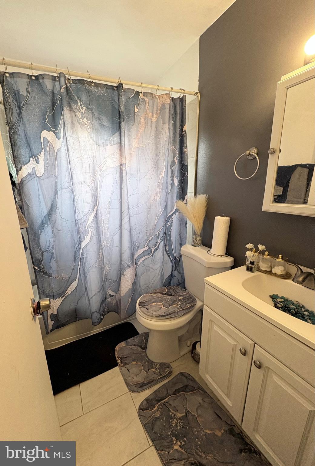 FRENCHMANS CREEK - Residential