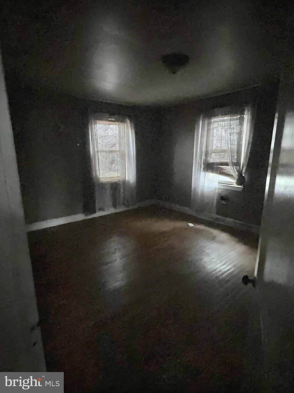 WEST HILLS - Residential