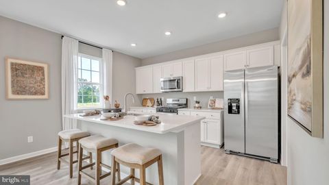 10 FAWCETT BOULEVARD BARNEGAT NJ 08005