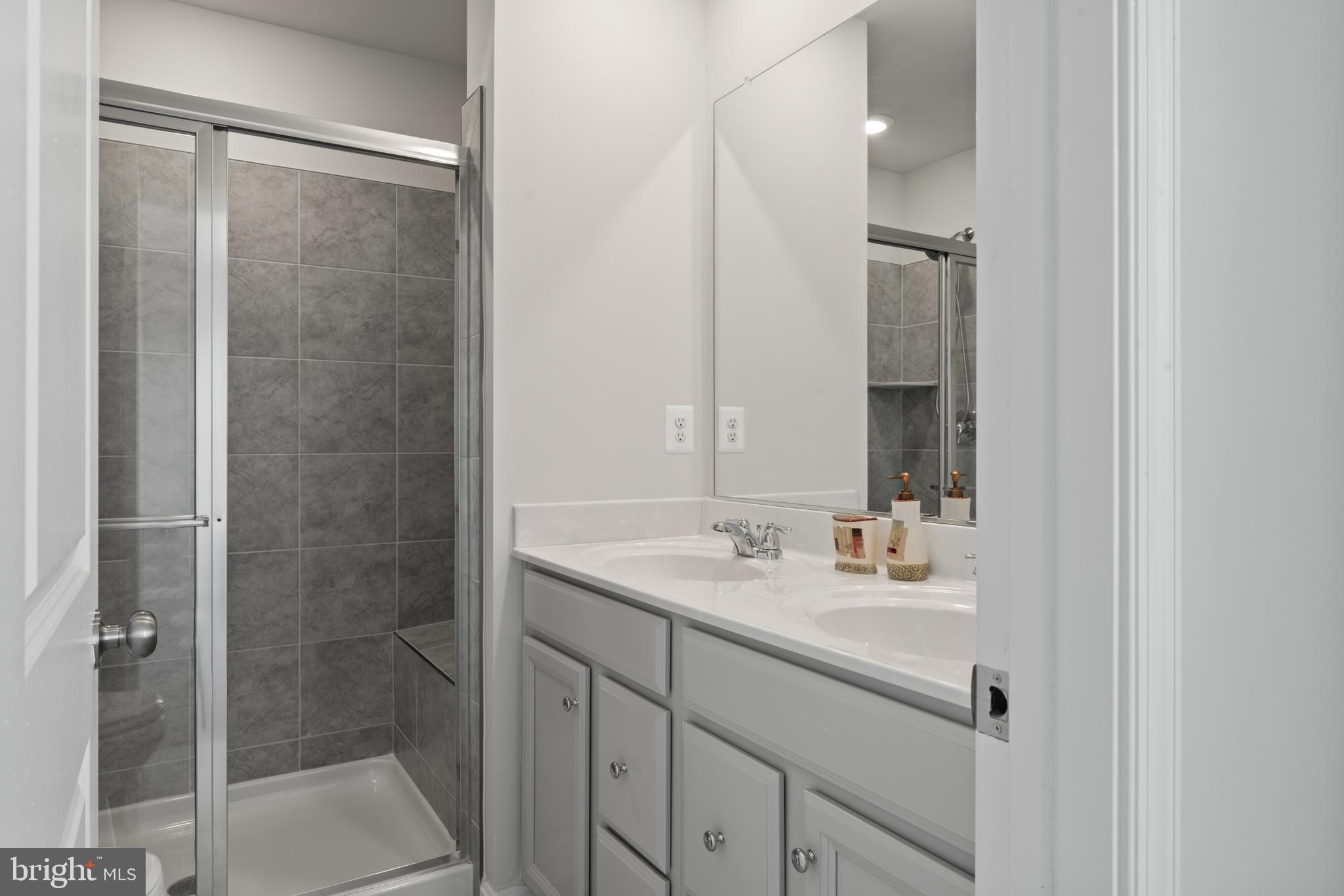 NORBORNE GLEBE - Residential Lease