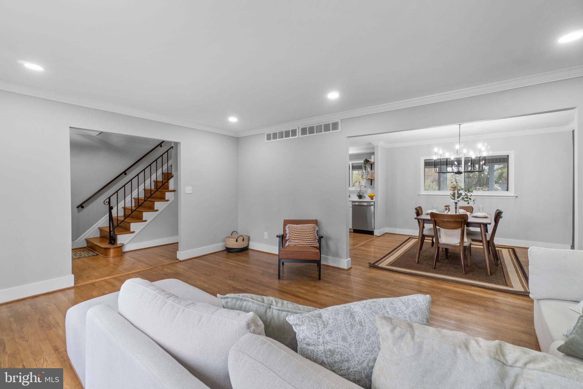6 BYERS COURT