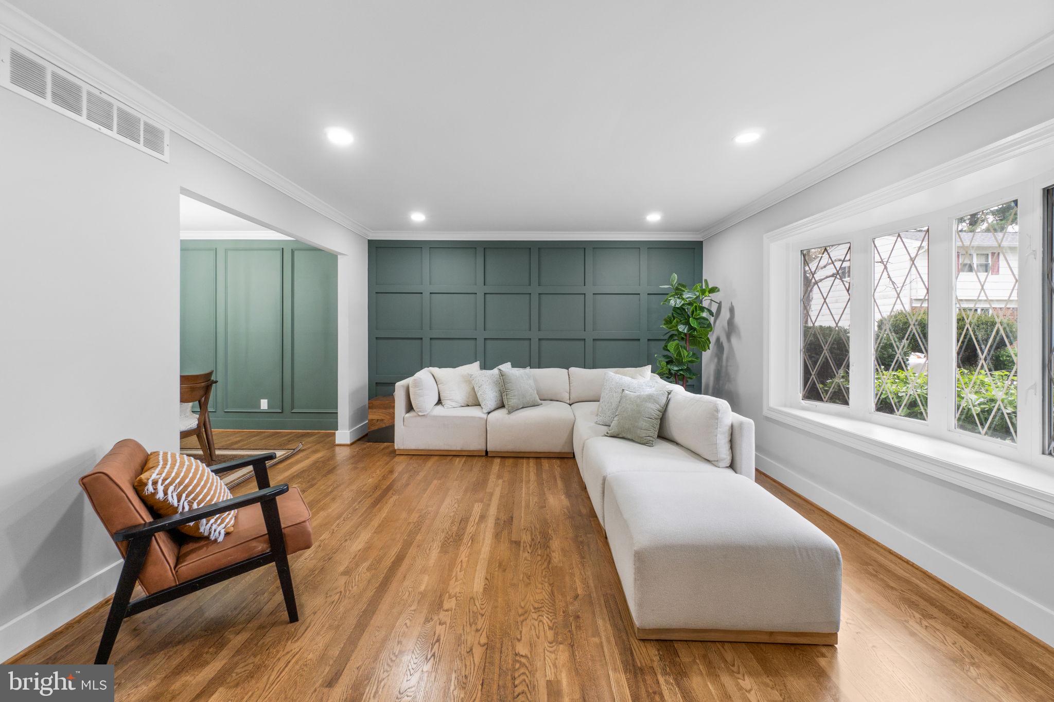 6 BYERS COURT