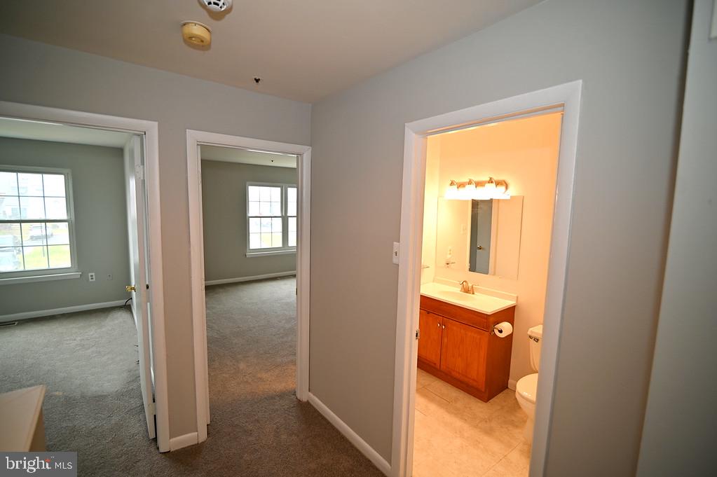 DEVON HILLS - Residential