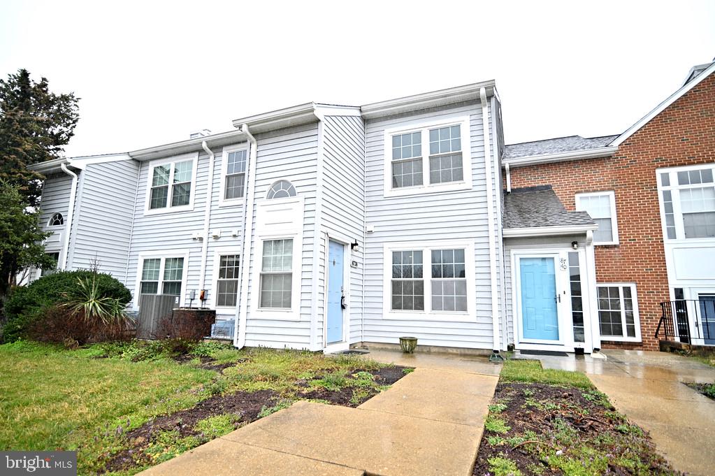 DEVON HILLS - Residential