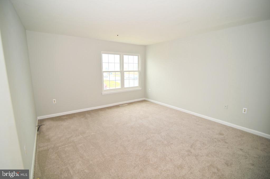 DEVON HILLS - Residential