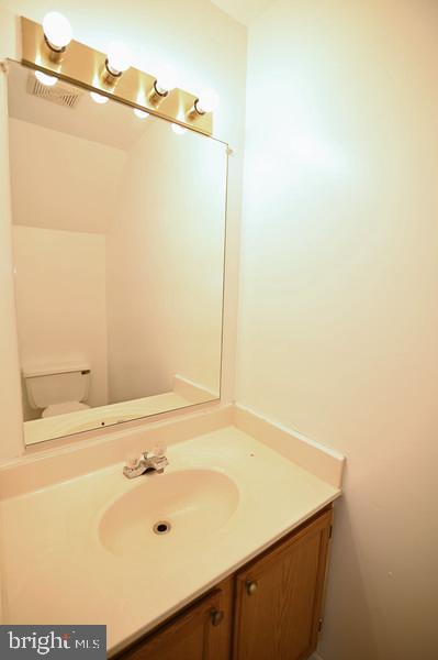 DEVON HILLS - Residential