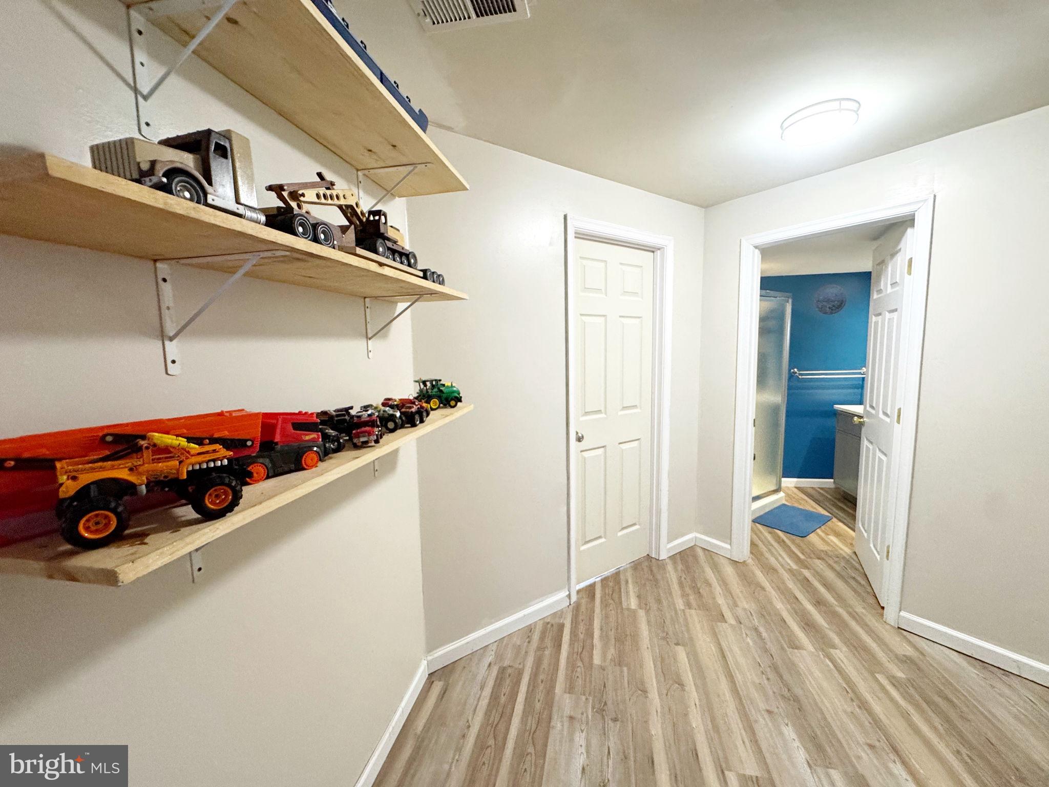 GREEN MEADOWS - Residential