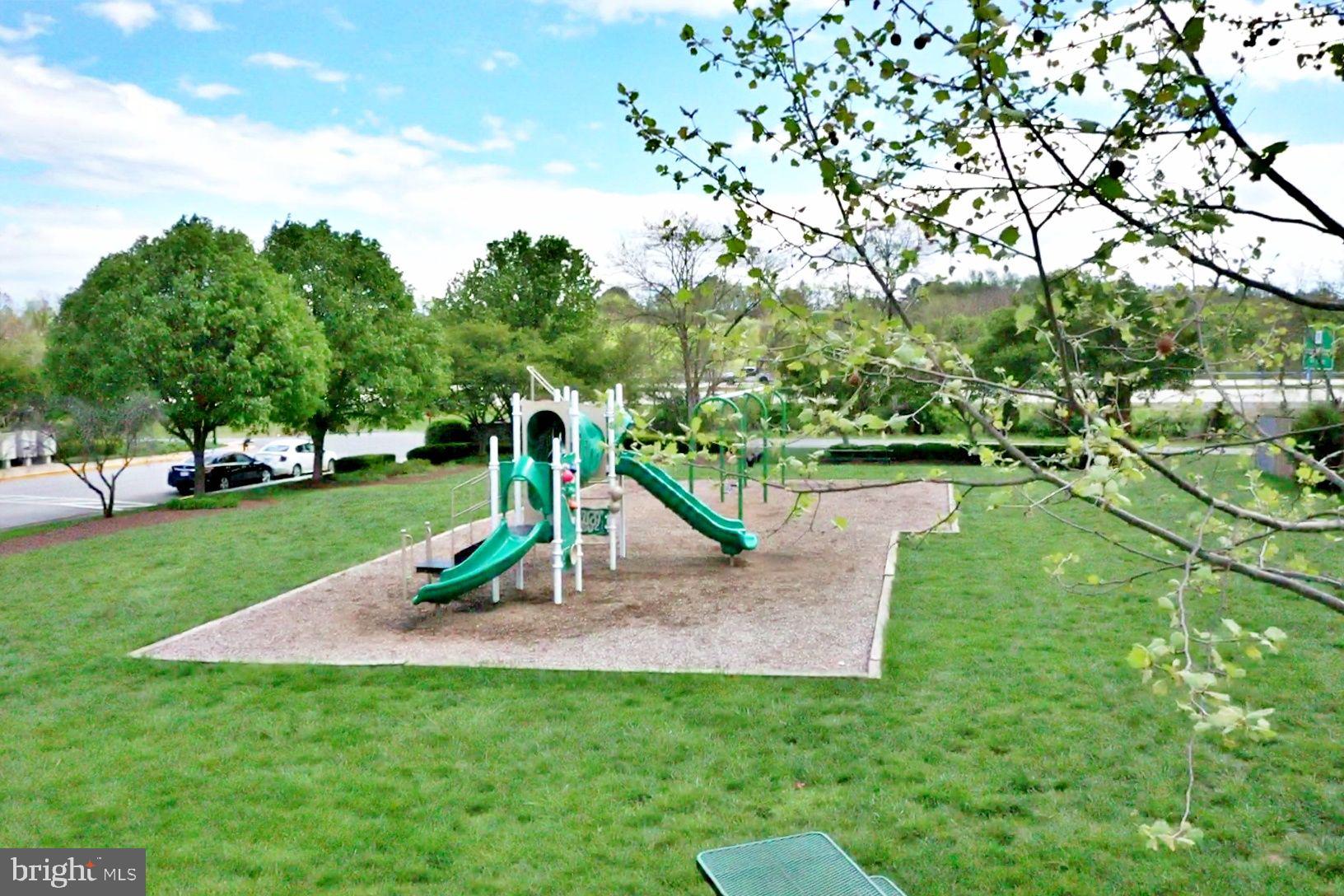 GREEN MEADOWS - Residential