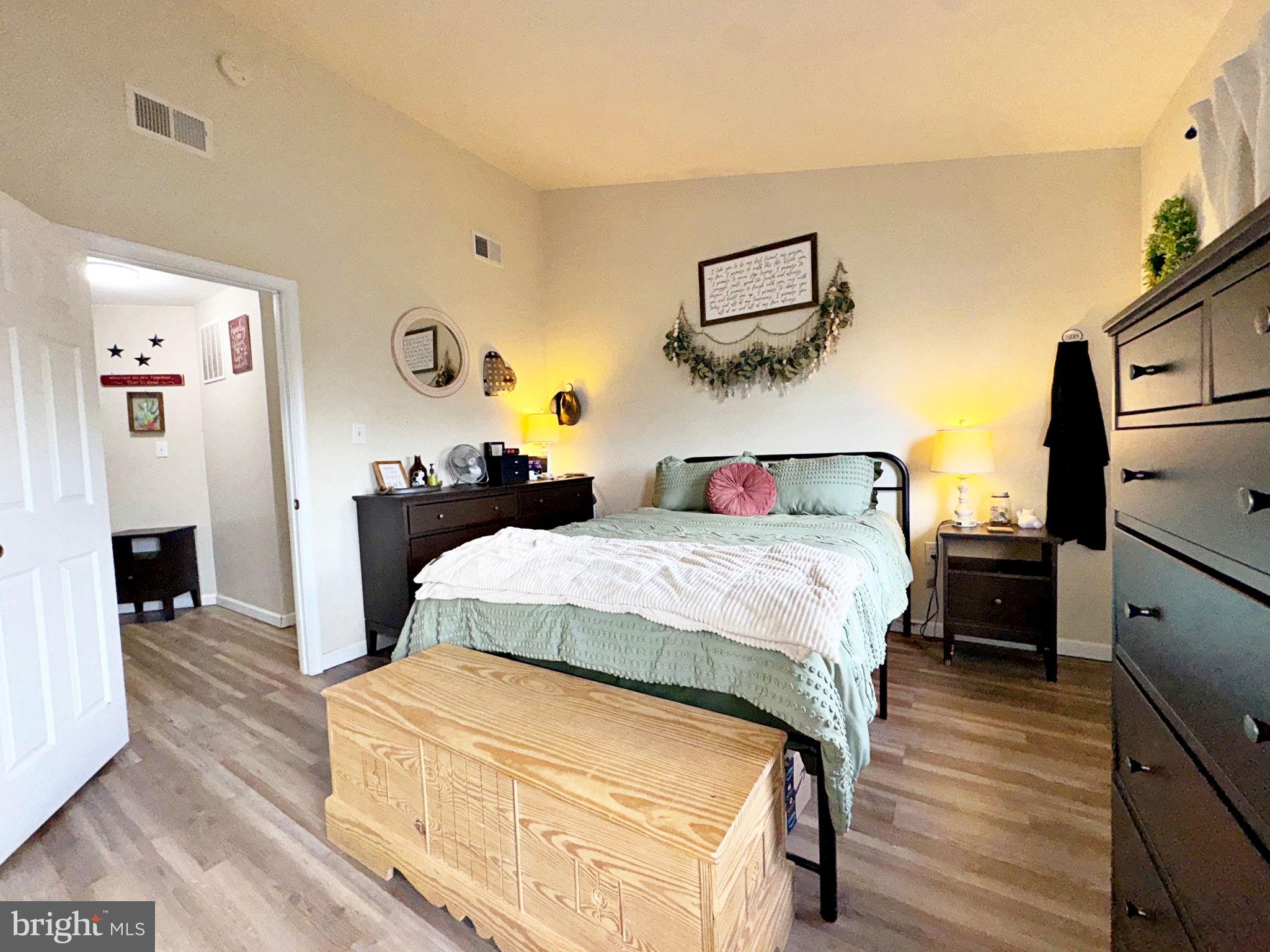 GREEN MEADOWS - Residential