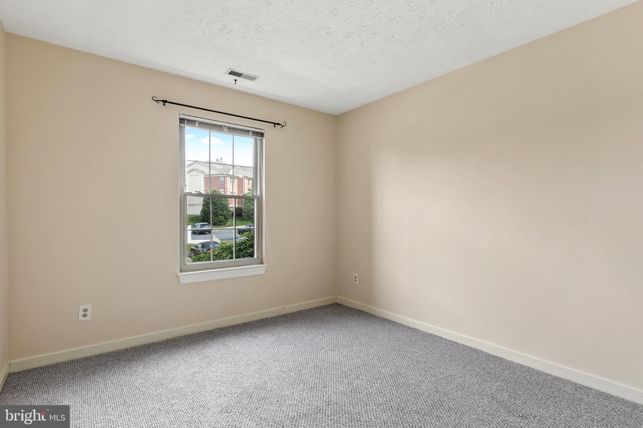 POND CONDOMINIUMS - Residential Lease