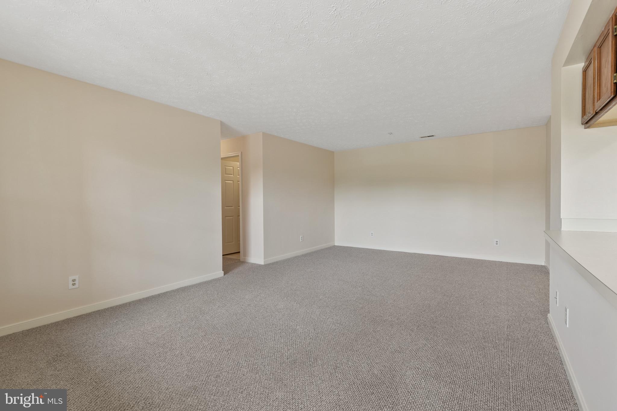 POND CONDOMINIUMS - Residential Lease