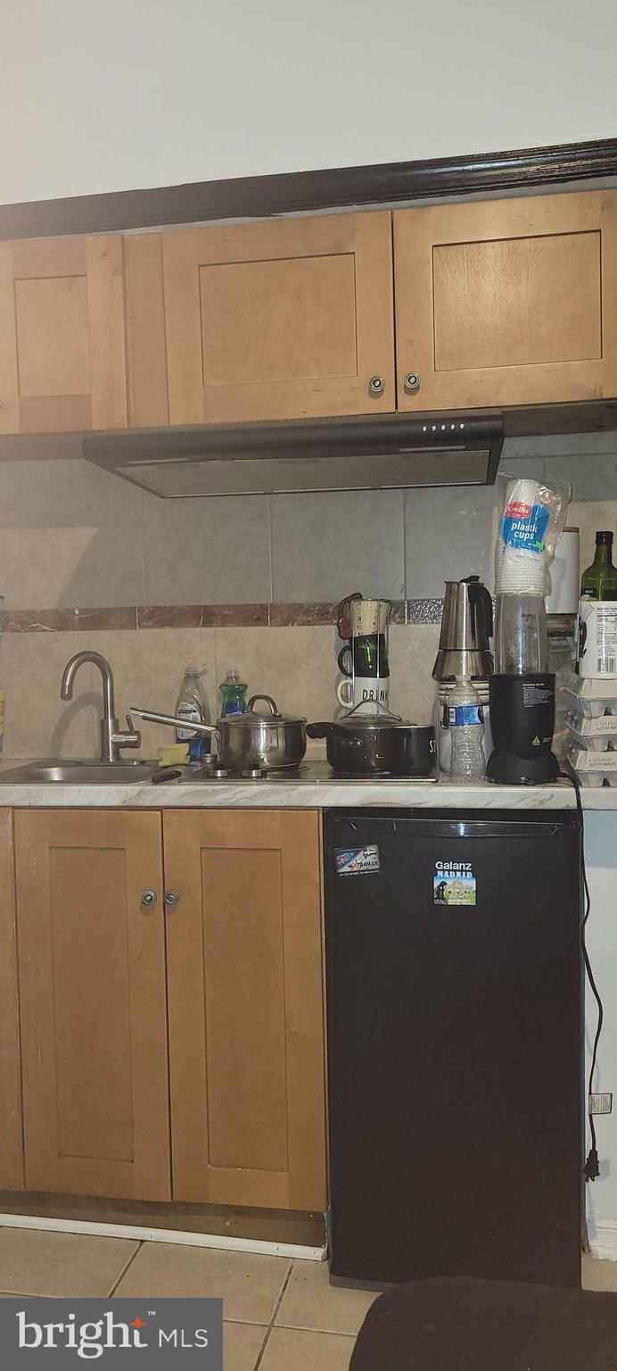 429 W ASHDALE STREET