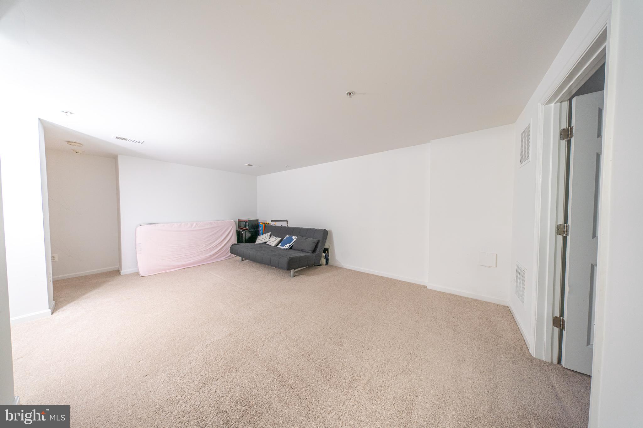 WHETSTONE RUN - Residential Lease