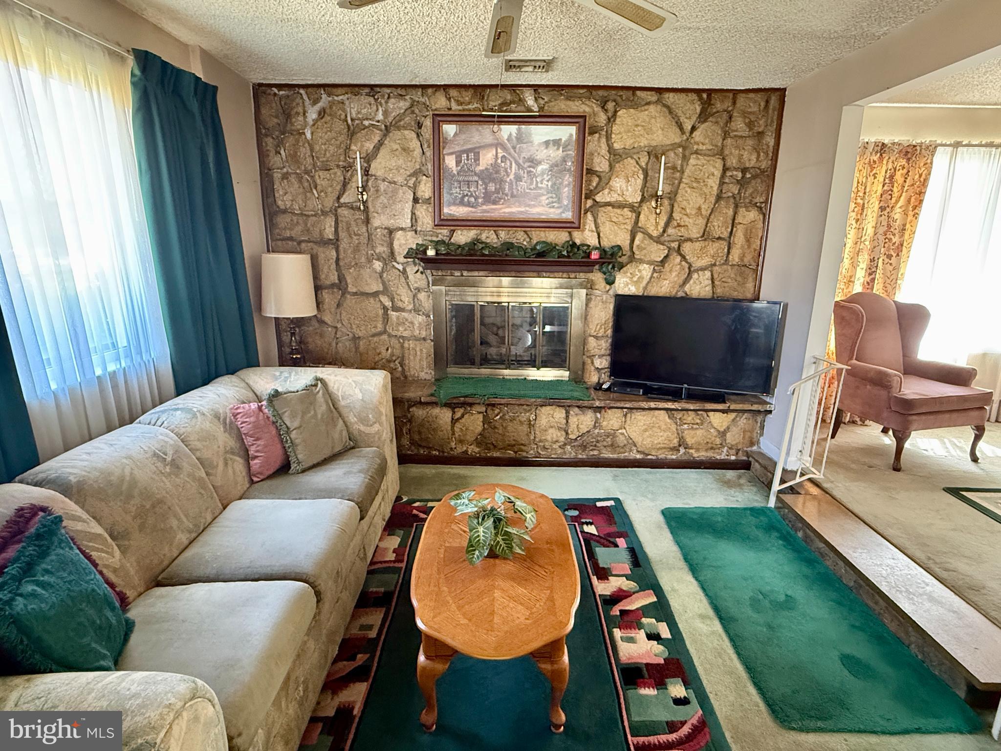 FAIRLESS HILLS - Residential