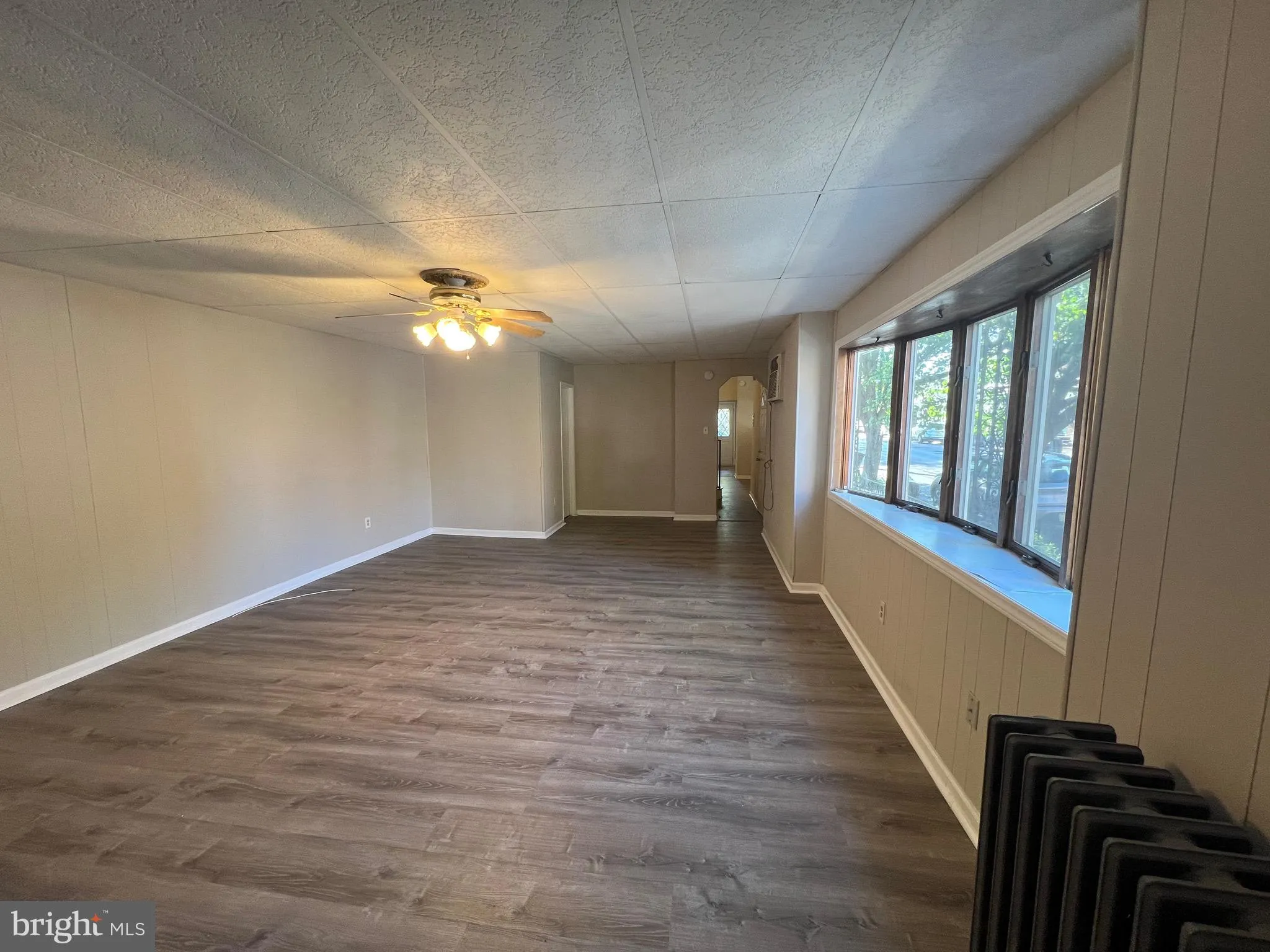 Gloucester City, New Jersey 08030, United States, 3 Bedrooms Bedrooms, ,2 BathroomsBathrooms,Residential,Active,194938