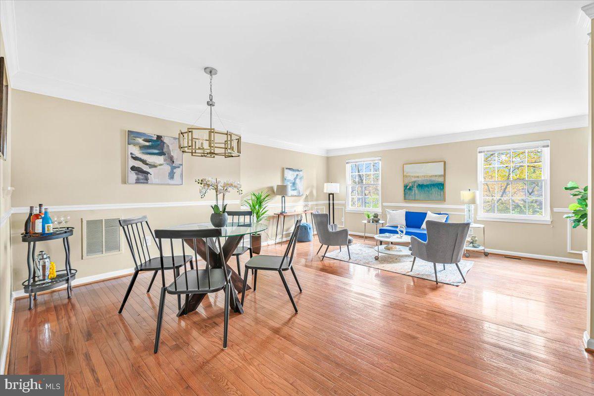 1936 FLOWERING TREE TERRACE