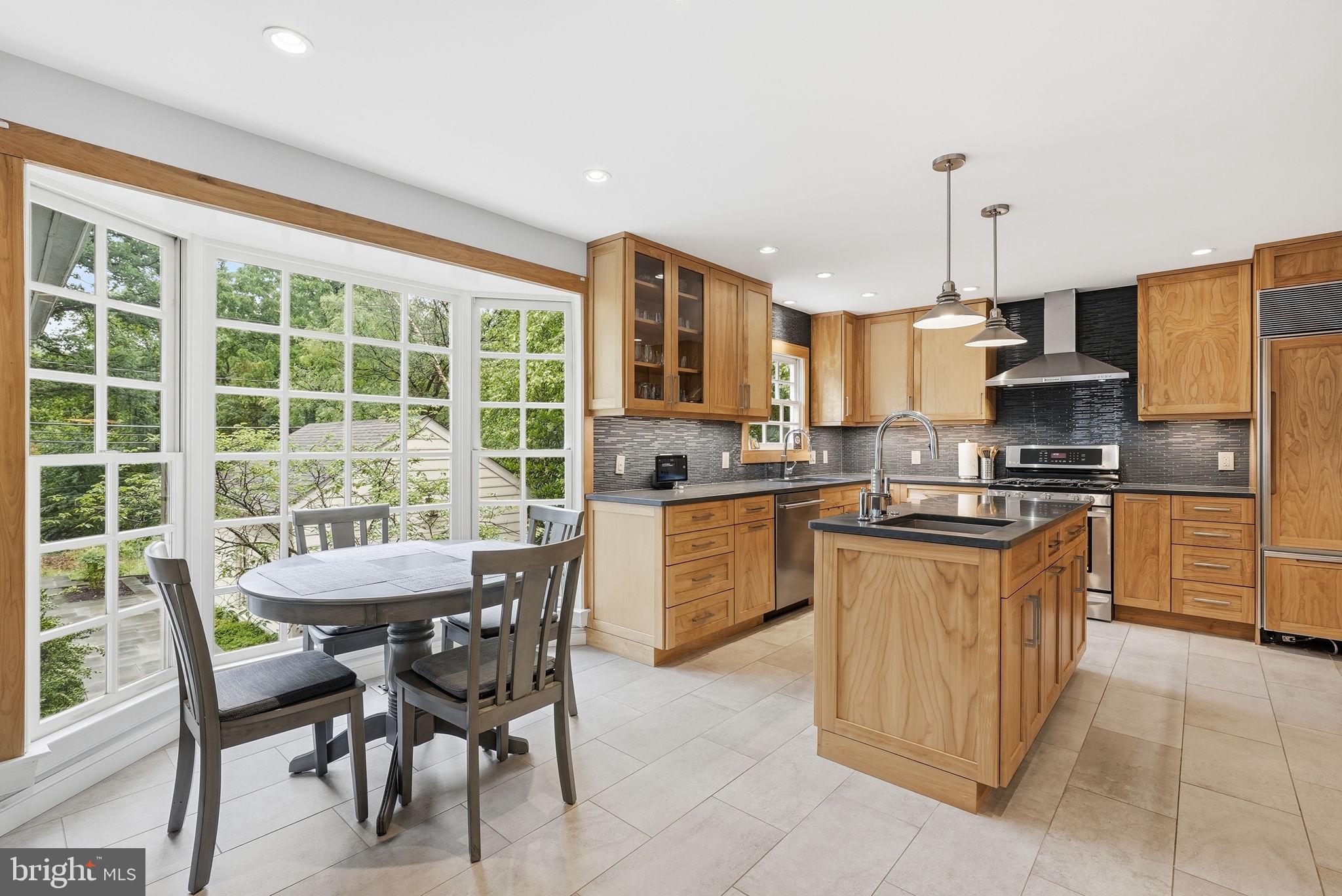AURORA HILLS - Residential