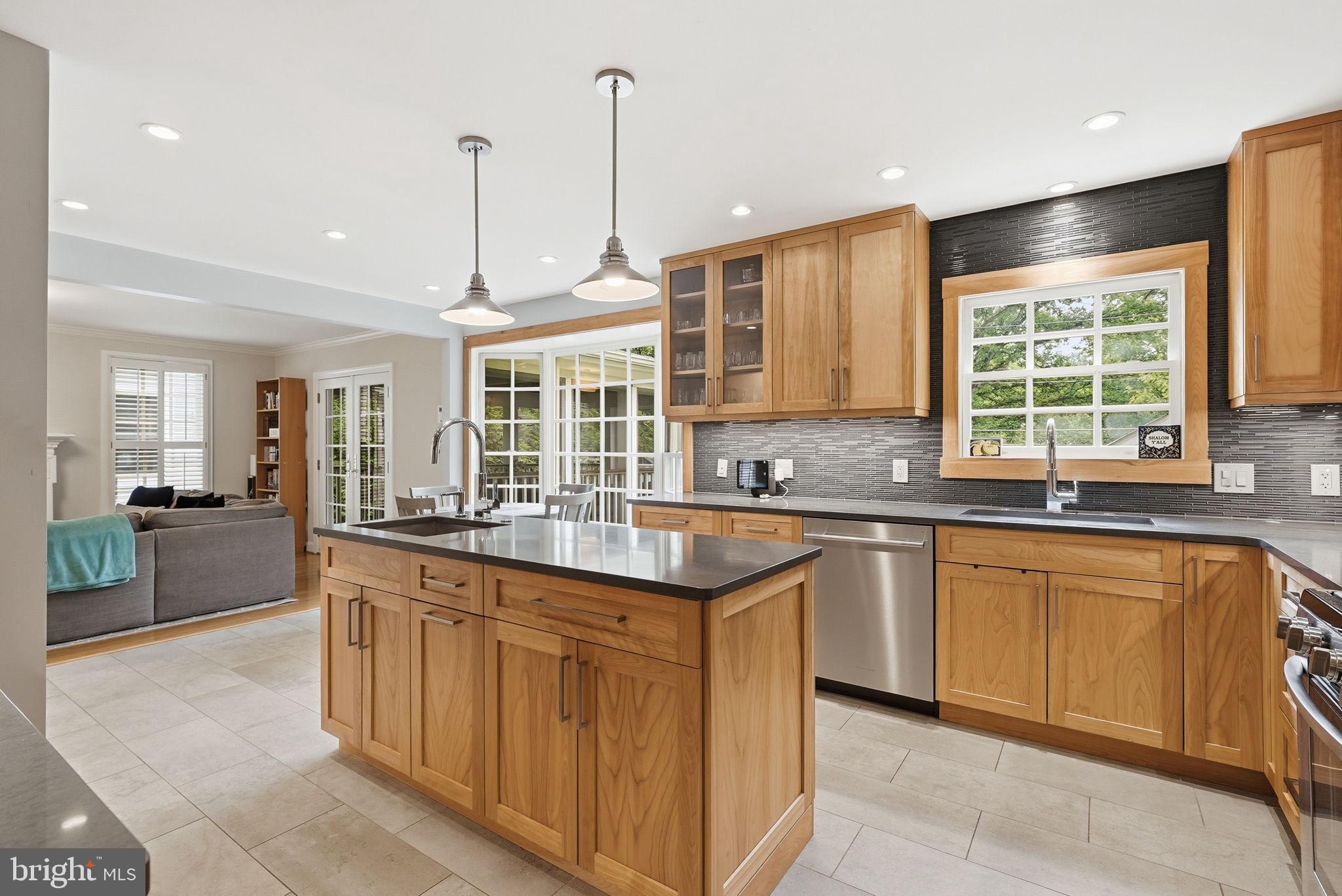 AURORA HILLS - Residential