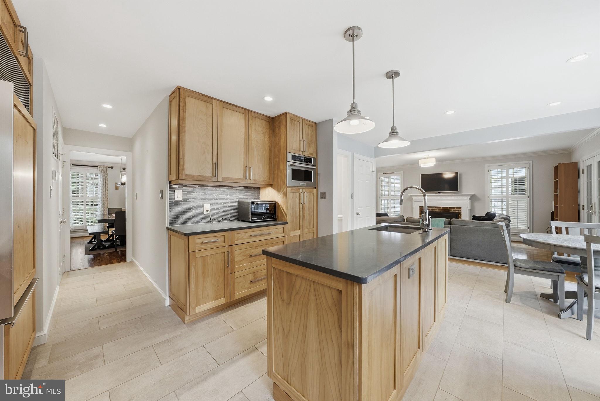 AURORA HILLS - Residential