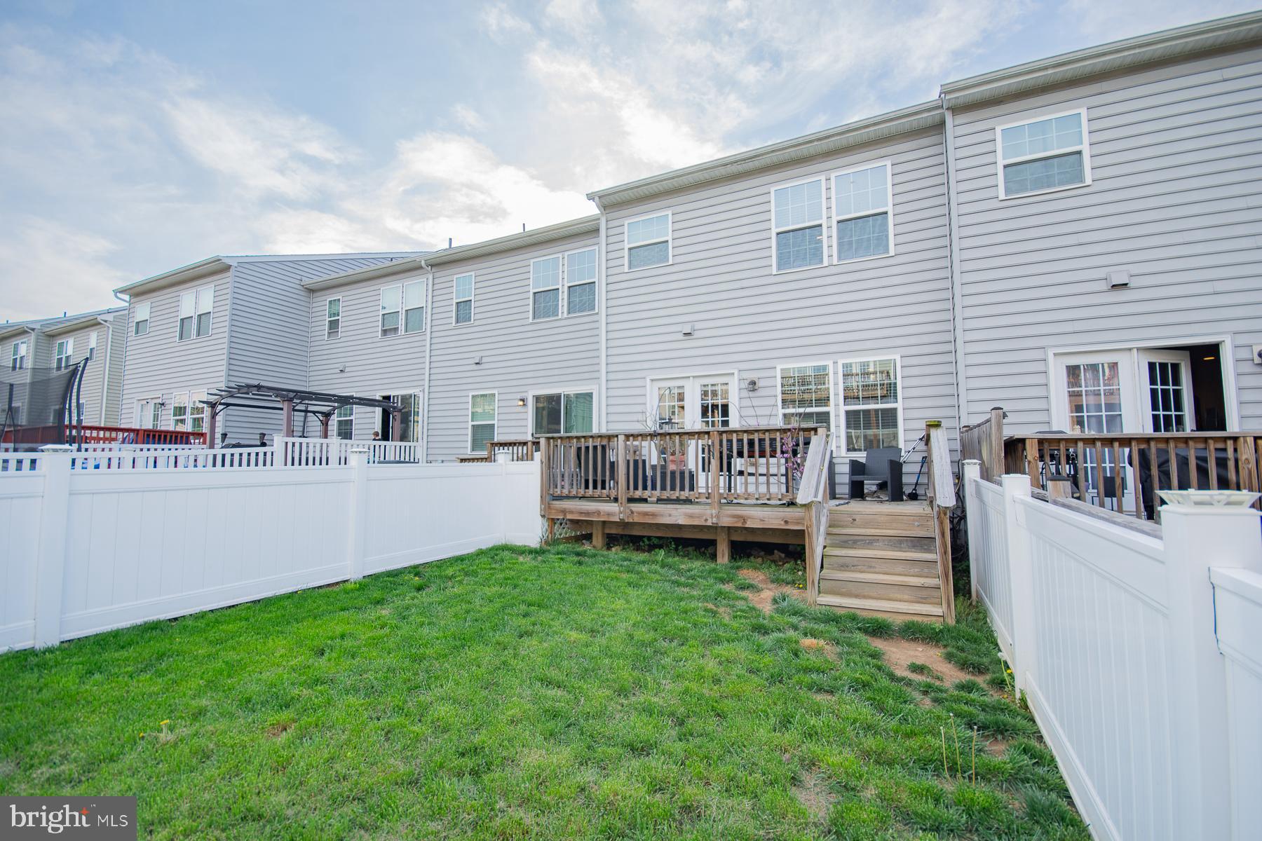 POTOMAC STATION - Residential