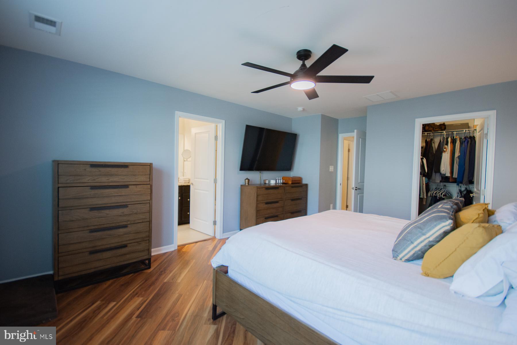 POTOMAC STATION - Residential