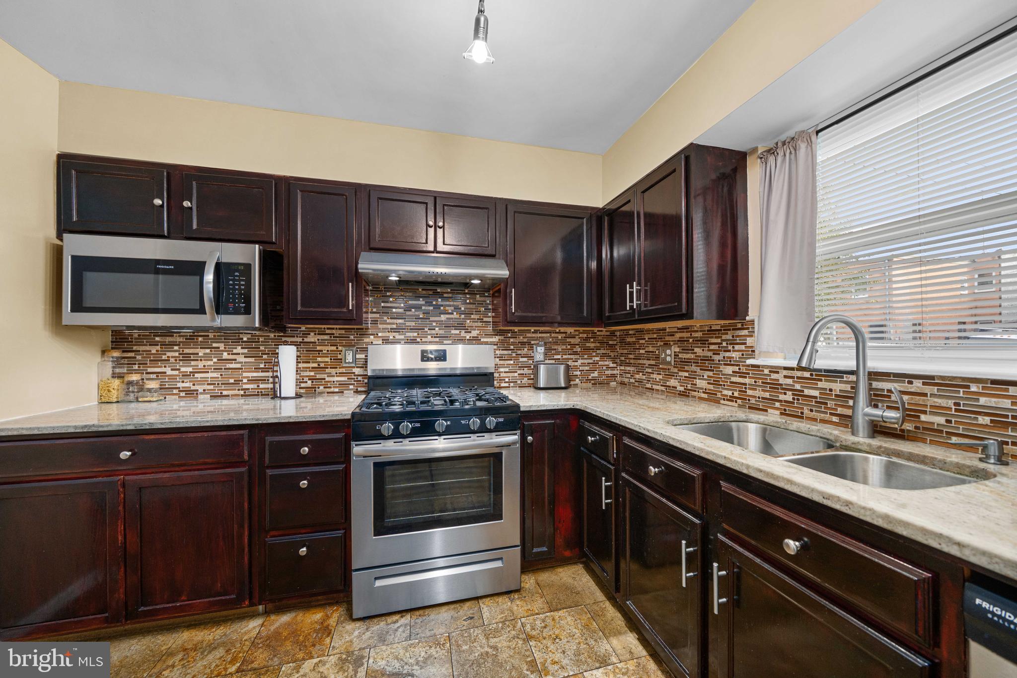 PHILADELPHIA (NORTH) - Residential