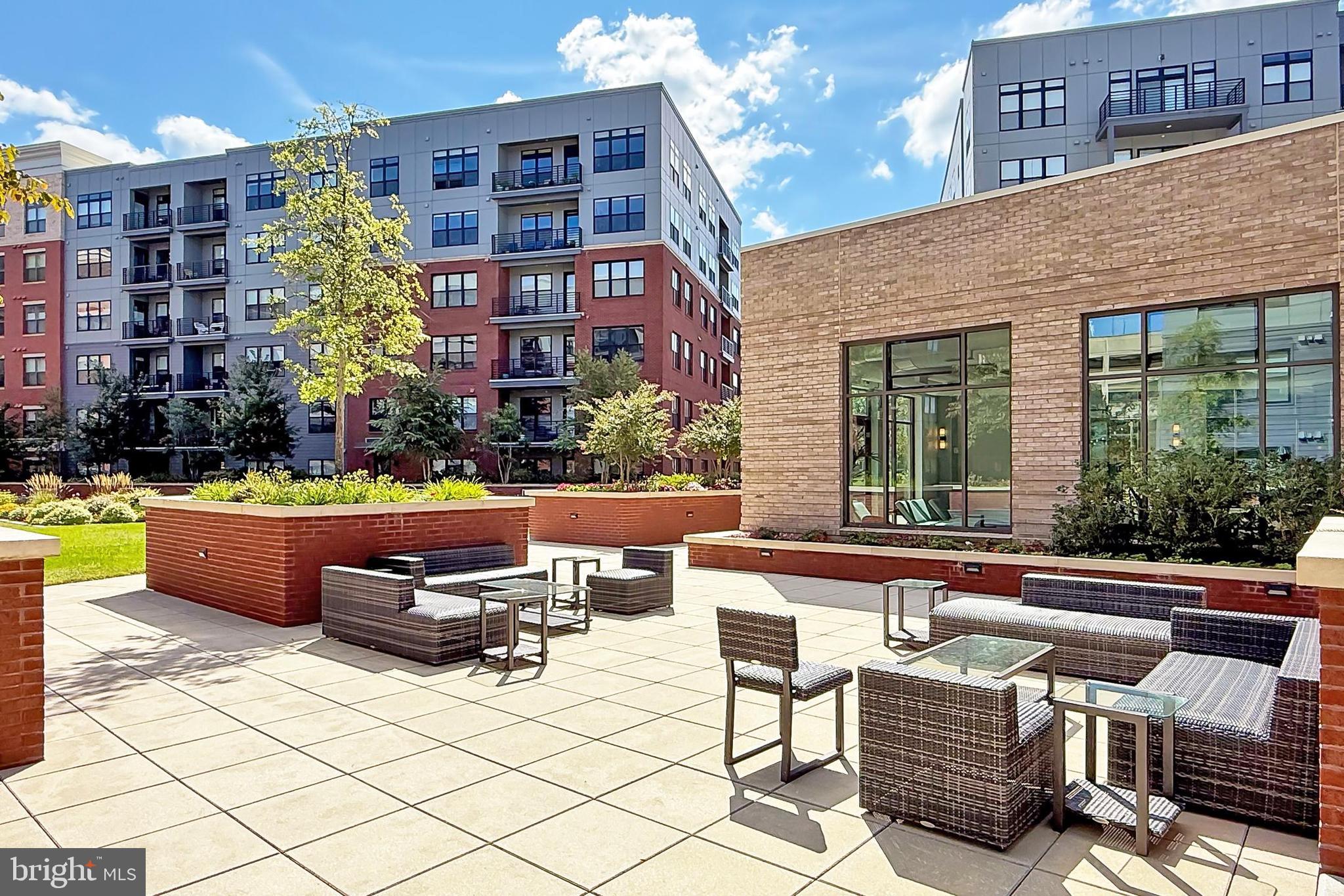 THE ATRIUM AT METROWEST - Residential