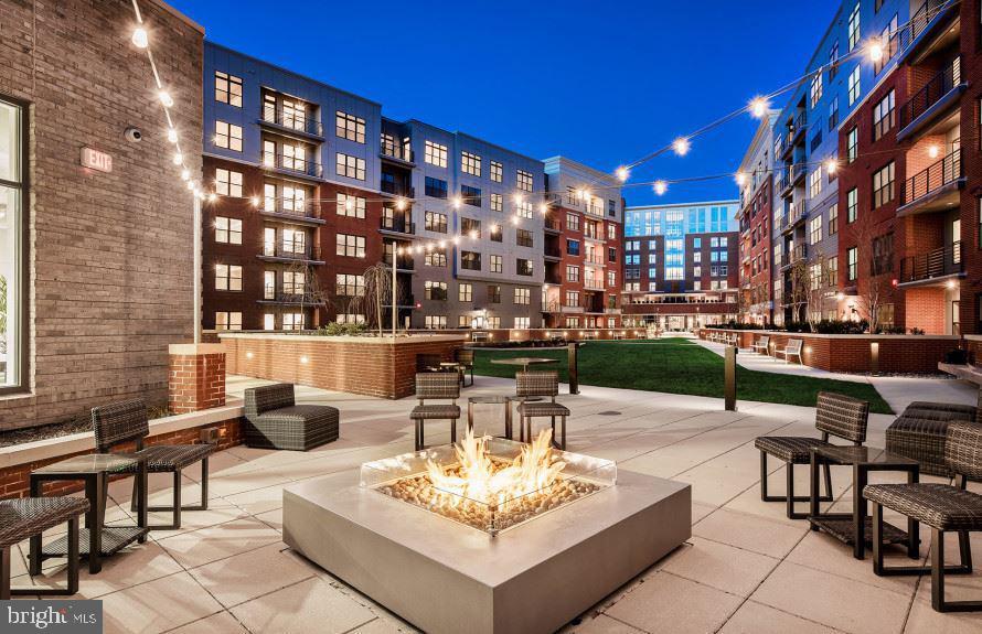 THE ATRIUM AT METROWEST - Residential