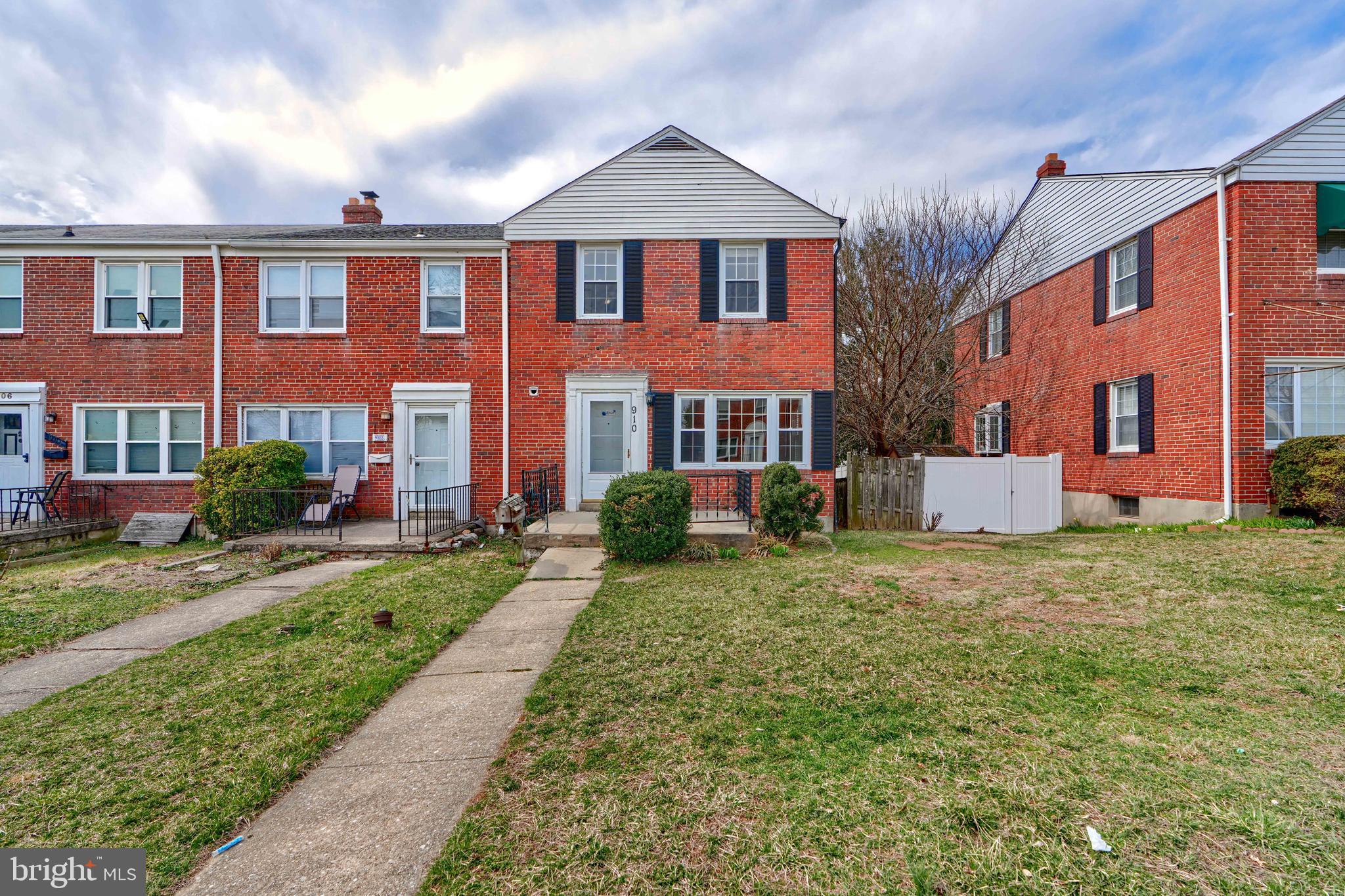 TOWSON PARK - Residential Lease