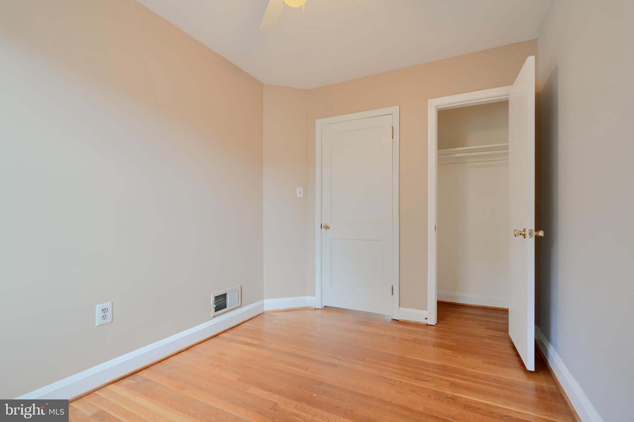 TOWSON PARK - Residential Lease