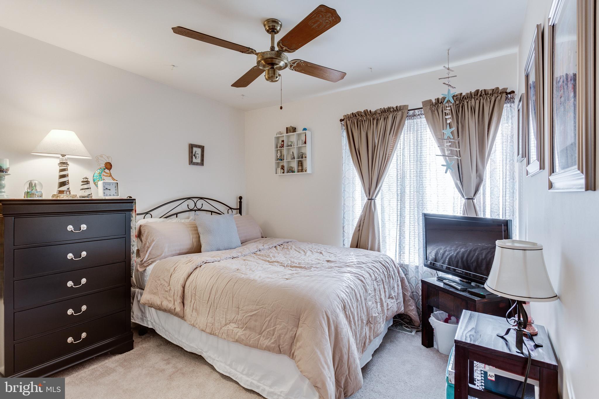 CHURCHILL TOWN SECTOR - Residential